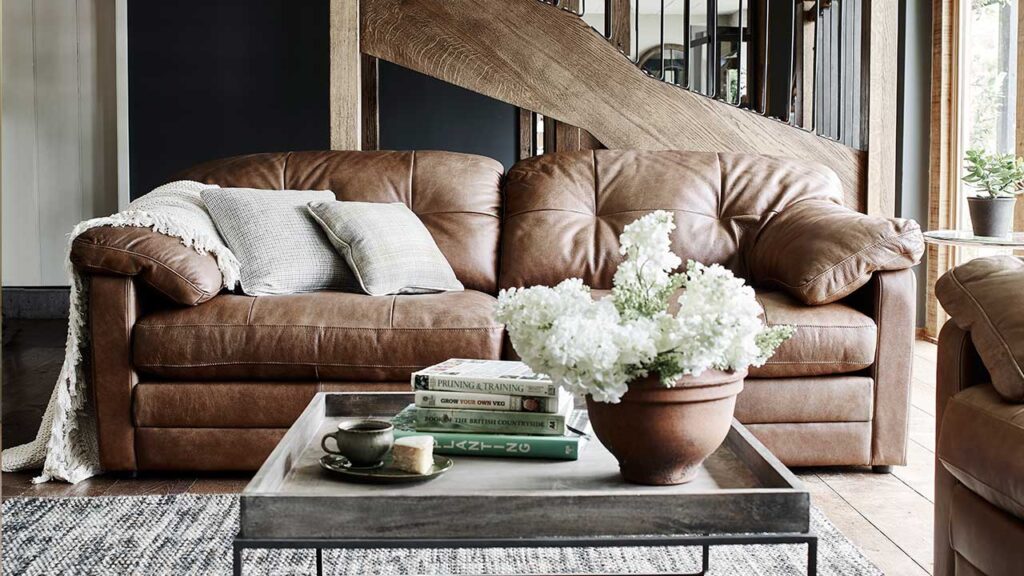Leather Sofas vs Fabric Sofas: Which One Is Right for You?